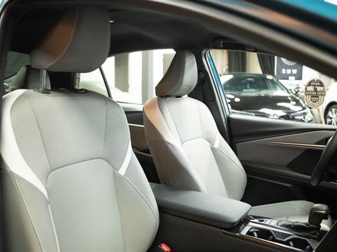 Used 2025 Toyota Camry SE image 14