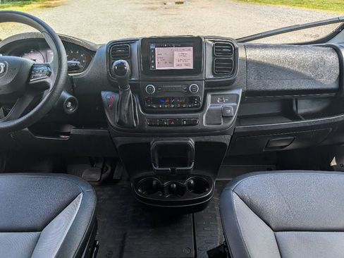 Used 2026 RAM ProMaster 2500 w/ Convenience Group FWD image 20