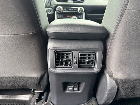 Used 2022 Toyota RAV4 XLE w/ Convenience Package AWD/4WD image 29