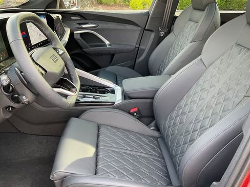 Used 2025 Audi SQ5 Prestige AWD/4WD image 7