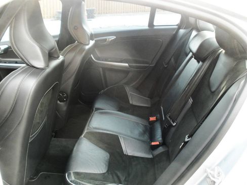 Used 2015 Volvo S60 T6 R-Design Platinum image 27