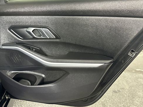 Used 2019 BMW 330i xDrive Sedan w/ Convenience Package image 36