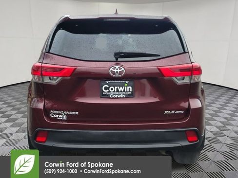 Used 2019 Toyota Highlander XLE image 20