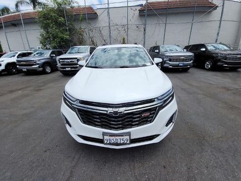 Used 2022 Chevrolet Equinox RS FWD image 3