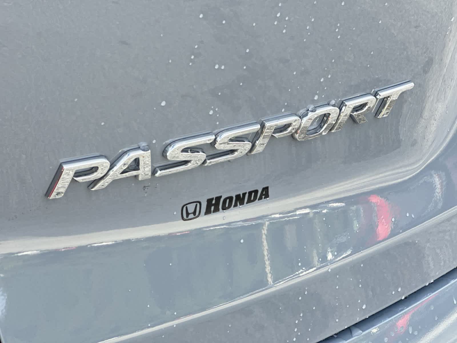 Used 2025 Honda Passport EX-L image 11