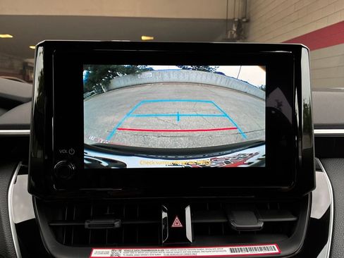 Used 2025 Toyota Corolla SE FWD image 29