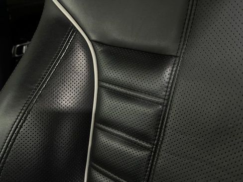 Used 2017 Land Rover Range Rover Sport SVR image 19