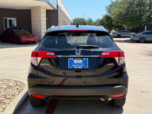Used 2022 Honda HR-V EX image 4
