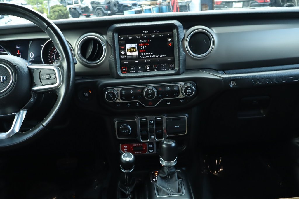 Used 2021 Jeep Wrangler Unlimited Rubicon AWD/4WD image 27