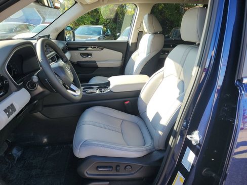 New 2025 Honda Pilot EX-L image 9