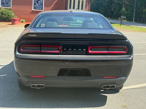 Used 2022 Dodge Challenger GT RWD image 5