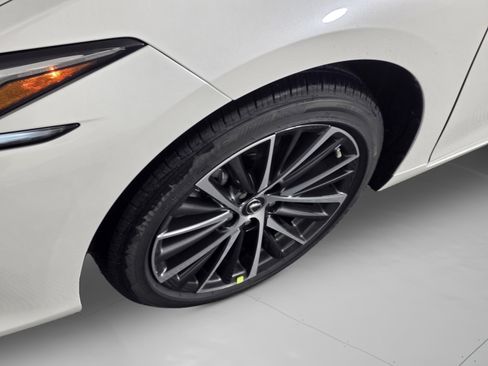 New 2025 Lexus ES 350 w/ Premium Package image 30