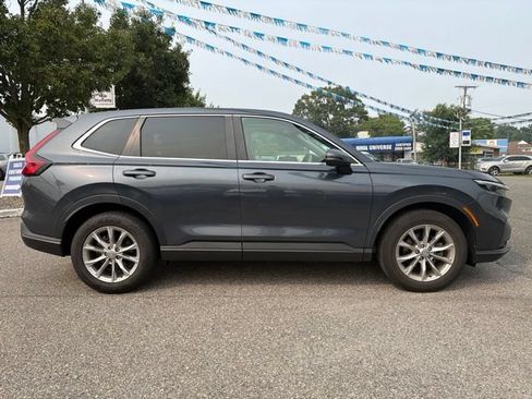 Used 2024 Honda CR-V EX image 3