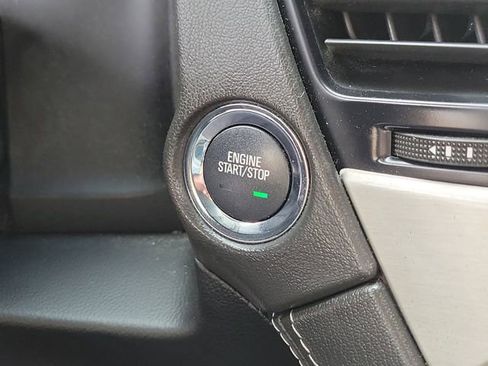 Used 2020 GMC Yukon XL Denali w/ Open Road Package AWD/4WD image 29