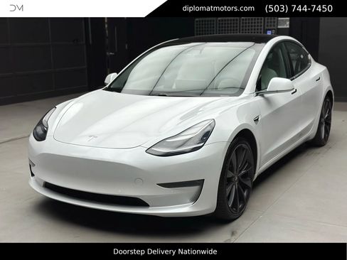 Used 2020 Tesla Model 3 Performance image 1
