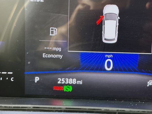 Used 2024 Volkswagen Taos SE FWD image 19