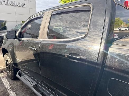 Used 2018 Chevrolet Colorado LT AWD/4WD image 15
