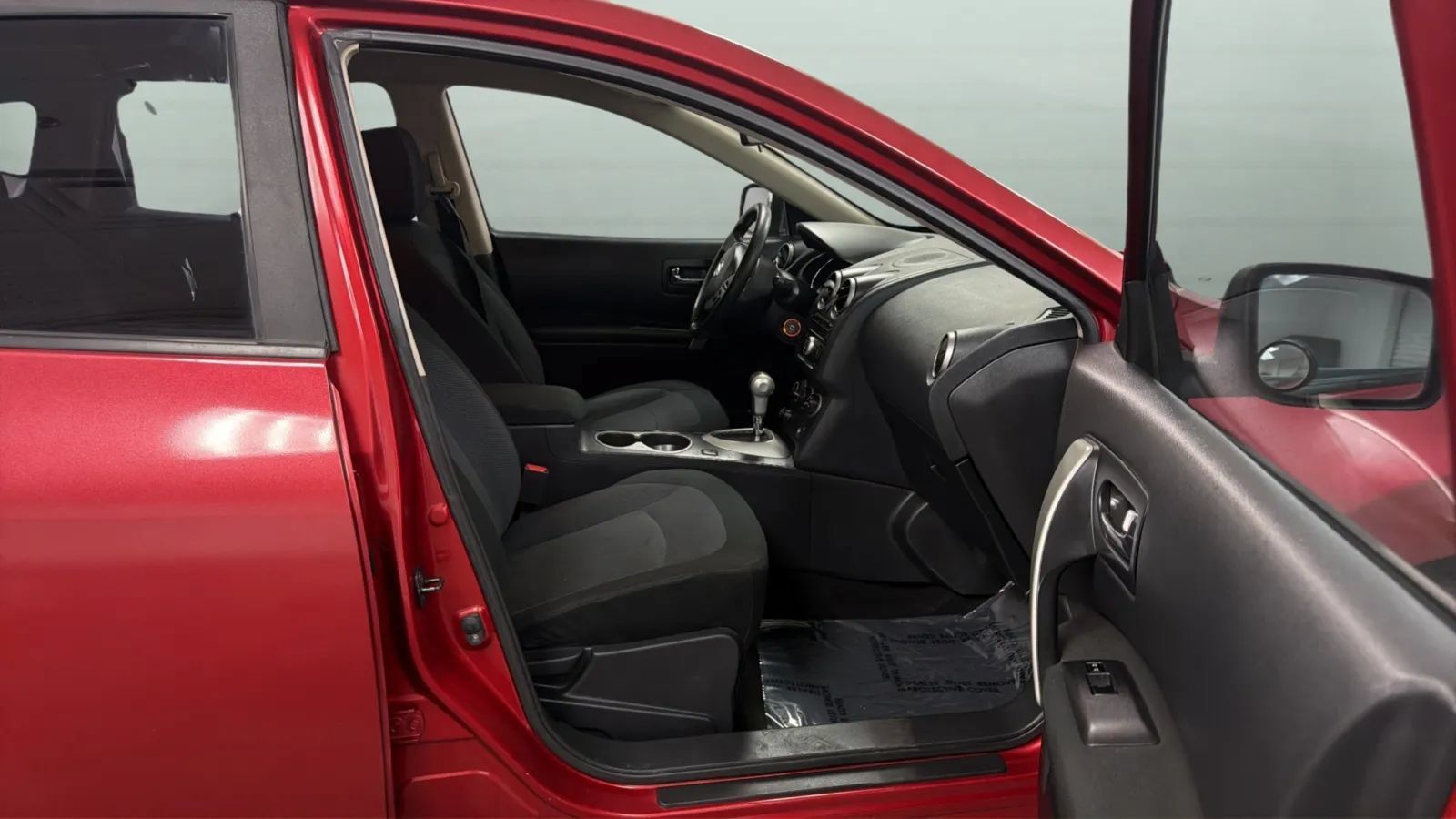 Used 2013 Nissan Rogue S FWD image 20