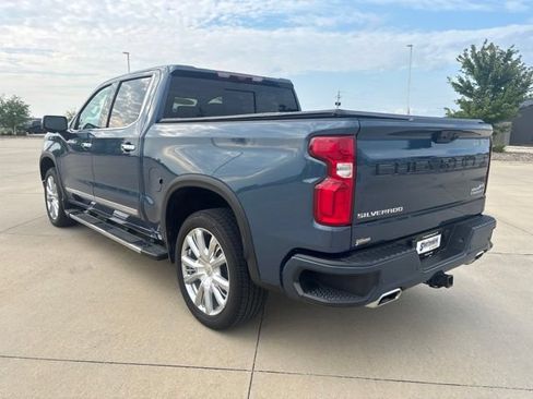Used 2024 Chevrolet Silverado 1500 High Country w/ High Country Premium Package AWD/4WD image 43