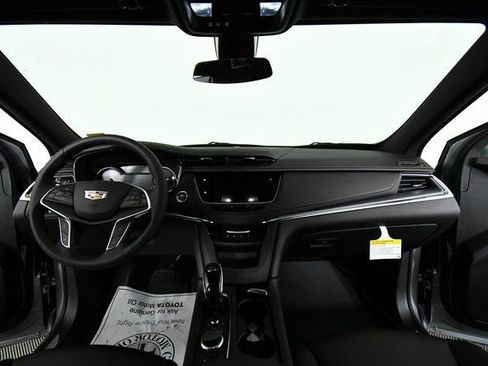 New 2026 Cadillac XT5 Luxury w/ LPO, Floor Liner Package FWD image 25