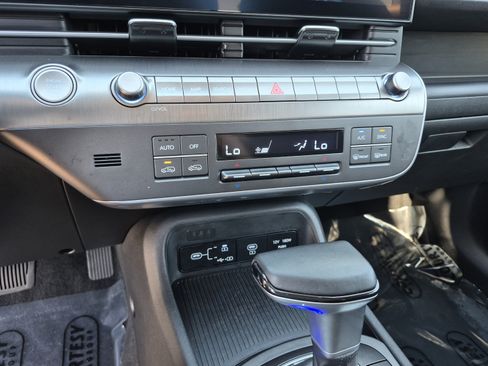 Certified 2025 Hyundai Kona SEL FWD image 24