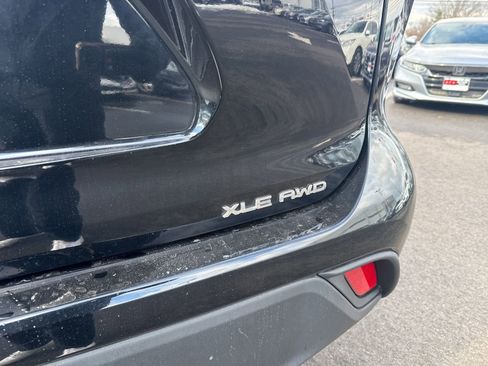 Used 2023 Toyota Highlander XLE image 8