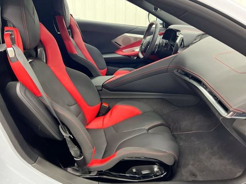 Used 2023 Chevrolet Corvette Stingray Preferred Cpe w/ Z51 Performance Package RWD image 22