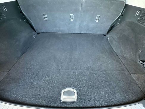 Used 2024 Genesis GV70 2.5T w/ Select Package AWD/4WD image 25