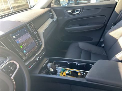 Certified 2025 Volvo XC60 B5 Plus image 19