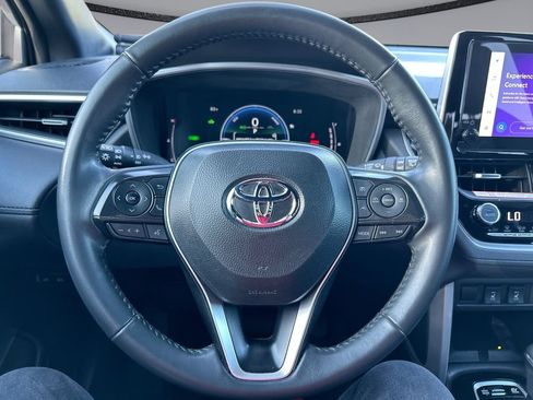 Used 2025 Toyota Corolla Cross AWD Hybrid w/ Convenience Package image 15