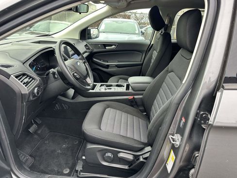 Used 2023 Ford Edge SE w/ Black Appearance Package image 12