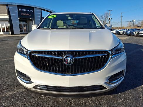 Used 2020 Buick Enclave Essence w/ Sound and Sites Package image 2