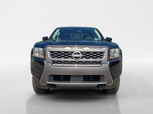 Certified 2025 Nissan Frontier SV AWD/4WD image 9