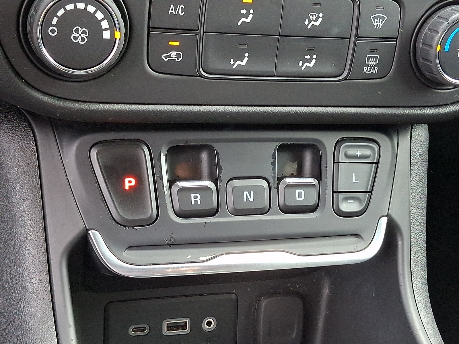 Used 2018 GMC Terrain SLE FWD image 15
