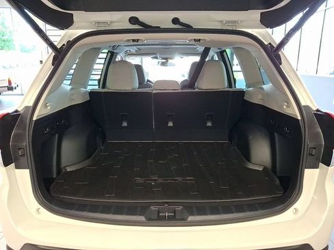 Certified 2023 Subaru Forester Premium AWD/4WD image 28