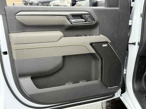 New 2026 Chevrolet Silverado 2500 ZR2 w/ ZR2 Bison Edition AWD/4WD image 9