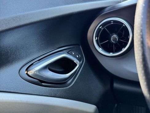 Used 2018 Chevrolet Camaro SS image 50