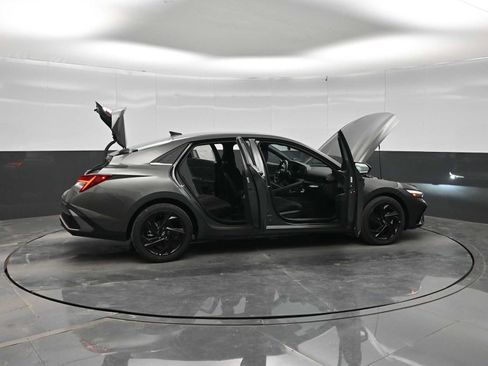 New 2026 Hyundai Elantra SEL Sport Premium FWD image 43