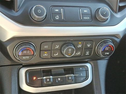 Used 2023 GMC Acadia SLE w/ Driver Convenience Package image 15