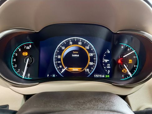 Used 2014 Buick LaCrosse Premium image 16