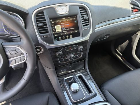 Used 2022 Chrysler 300 Touring w/ Sport Appearance Package RWD image 38