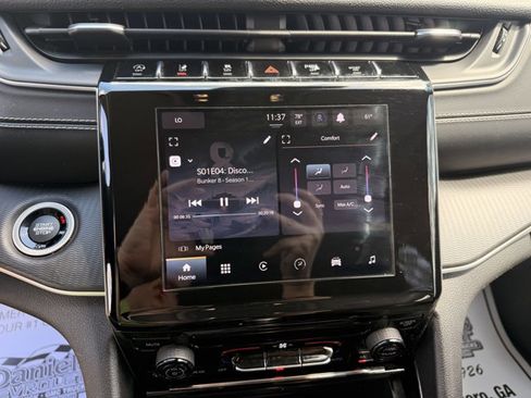 Used 2023 Jeep Grand Cherokee L Laredo image 20