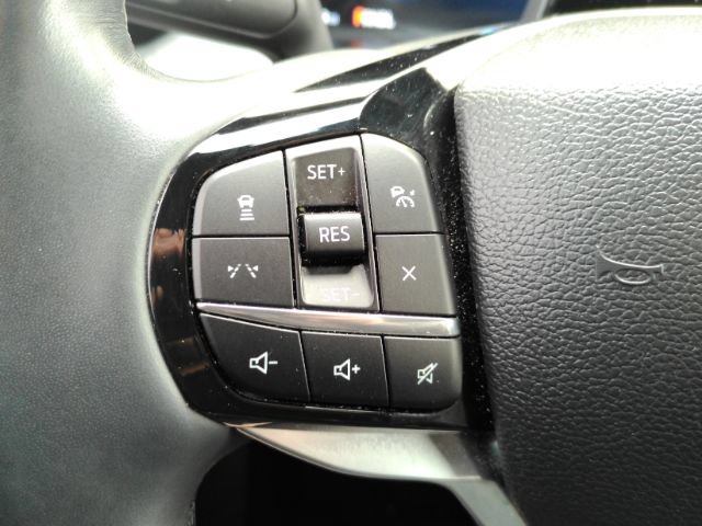 Used 2025 Ford Explorer Platinum w/ LUX Leather Package AWD/4WD image 38