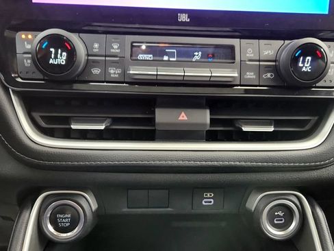 Used 2024 Toyota Grand Highlander AWD image 48