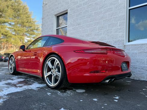 Used 2013 Porsche 911 Carrera 4S image 8