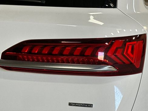 Used 2021 Audi Q7 3.0T Premium image 52