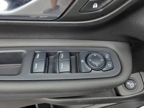 Used 2024 GMC Terrain AT4 w/ LPO, Floor Liner Package AWD/4WD image 18