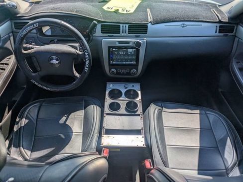 Used 2010 Chevrolet Impala Police FWD image 14