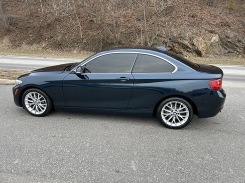 Used 2016 BMW 228i xDrive Coupe AWD/4WD image 4