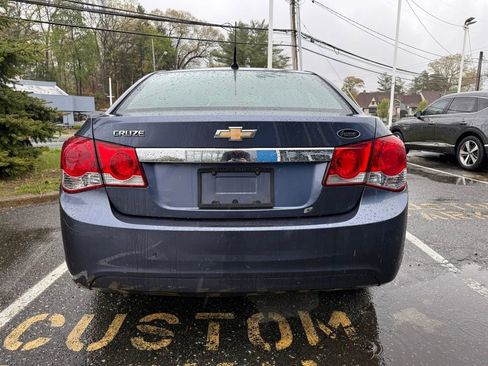 Used 2013 Chevrolet Cruze LS FWD image 19